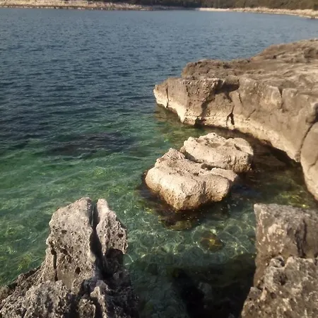 4+2 Kavran, Istria * Kavran