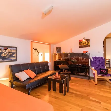 Appartement 4+2 Kavran, Istria
